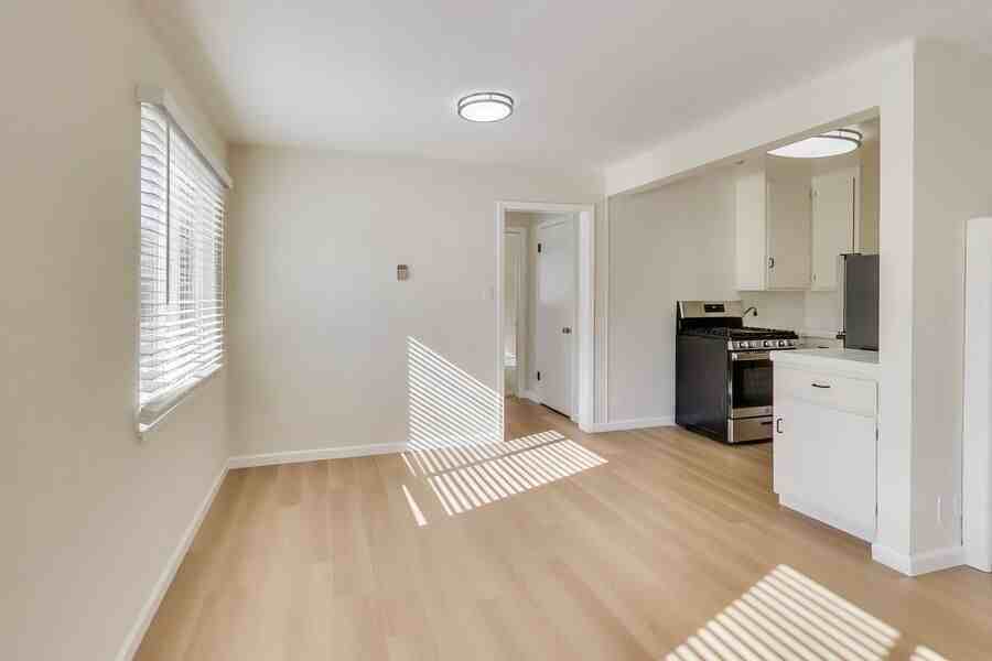 1549 San Carlos Ave #28 - Photo 3 of 28