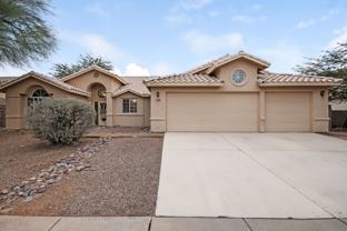 8915 N Veridian Dr - Photo 1 of 1