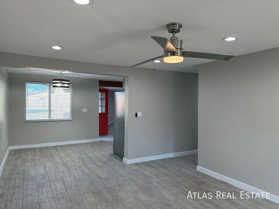 3412 W Orangewood Ave - Photo 4 of 28