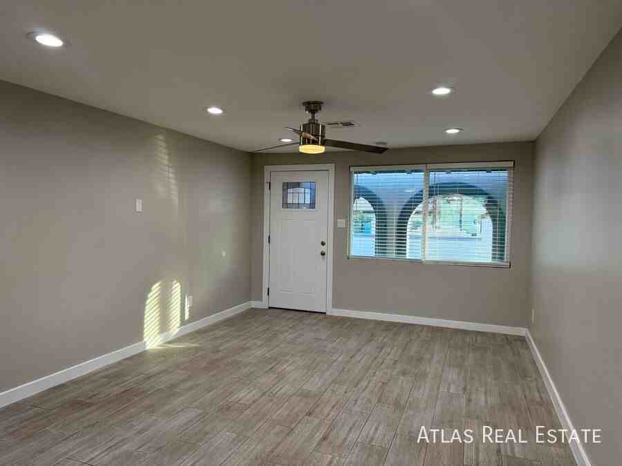 3412 W Orangewood Ave - Photo 6 of 28