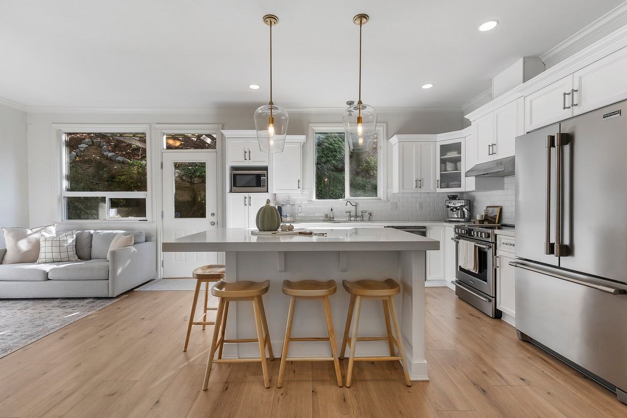 35598 Mckee Rd Uppr - Photo 4 of 37