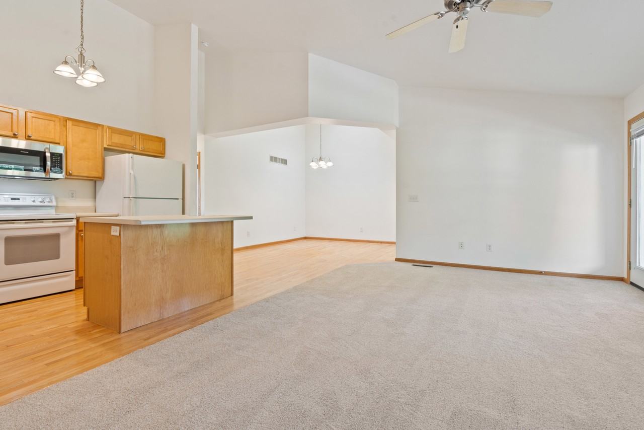 21 Redtail Bend - Photo 5 of 38