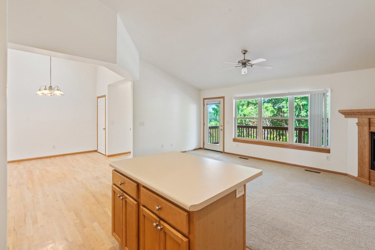 21 Redtail Bend - Photo 6 of 38