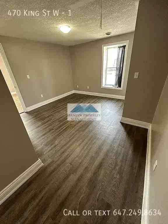 470 King St W #1 - Photo 4 of 7