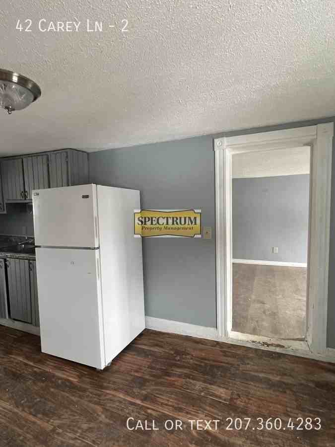 42 Carey Ln #2 - Photo 3 of 16