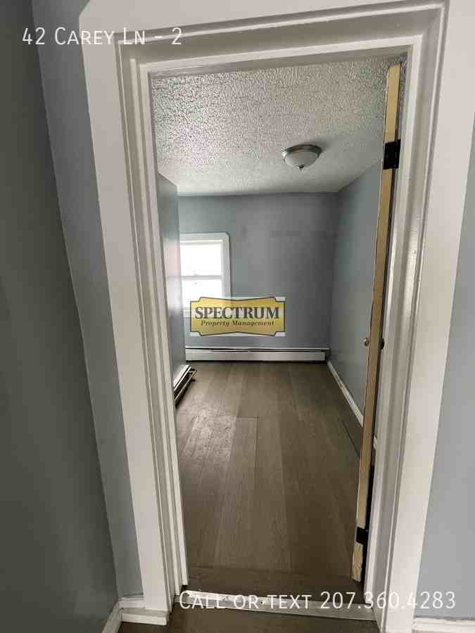 42 Carey Ln #2 - Photo 5 of 16