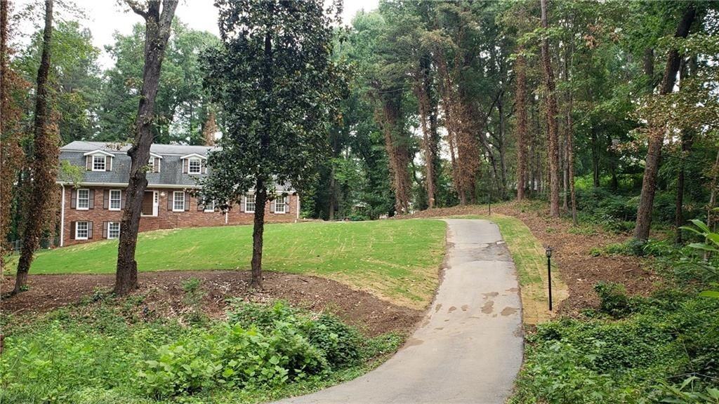 2134 Masonwood Cir - Photo 4 of 34