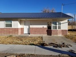 featured image of 419 1st Ave W