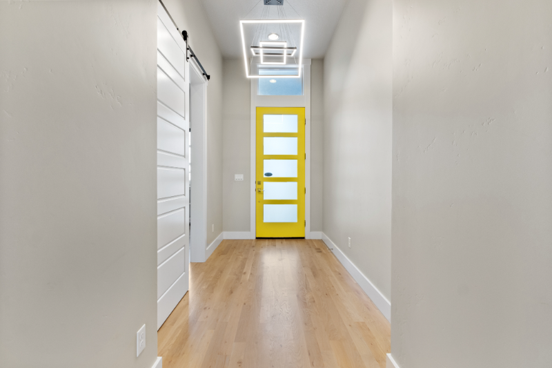 549 W Buroak Dr - Photo 4 of 50