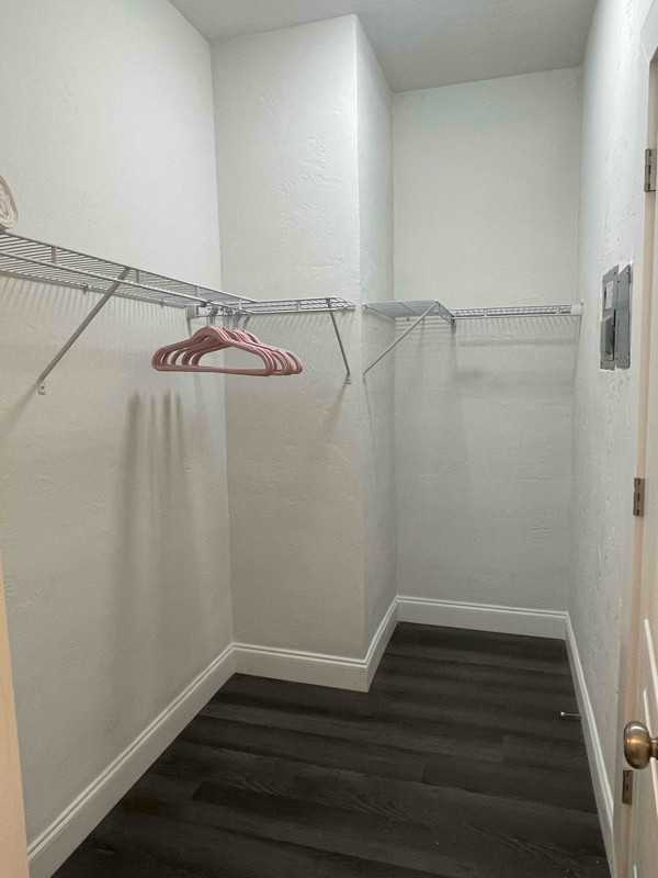 1135 Euclid Ave - Photo 3 of 5