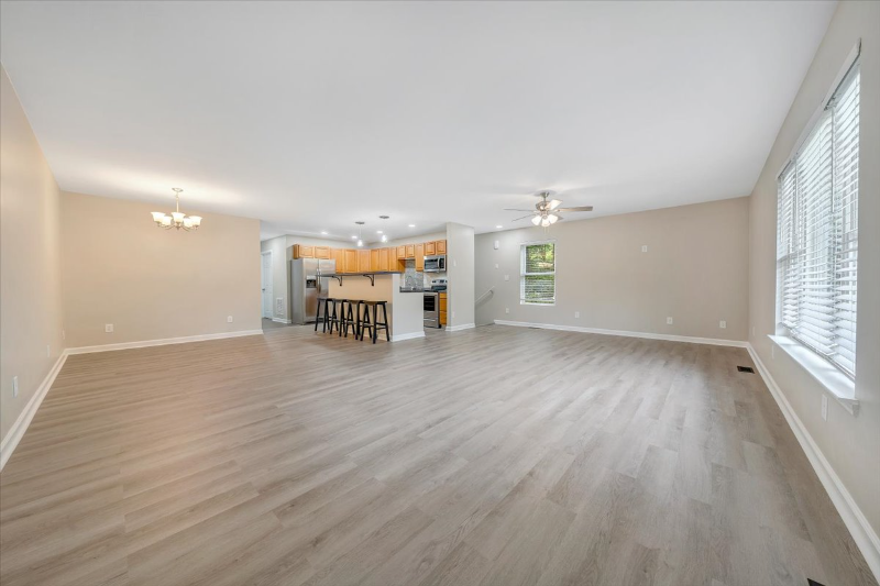 185 Catawba Rd - Photo 4 of 20