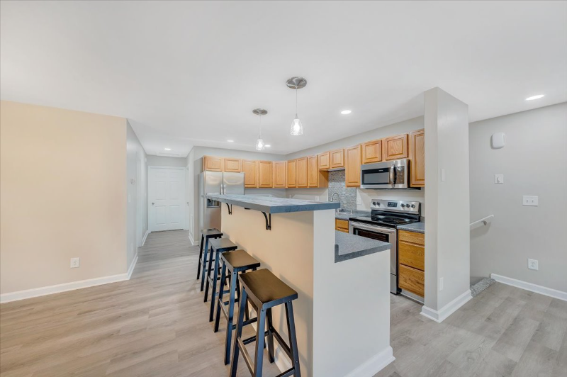 185 Catawba Rd - Photo 6 of 20