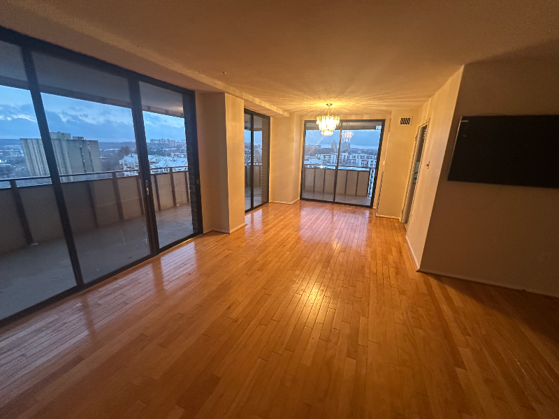 250 S Reynolds St #1104 - Photo 2 of 14