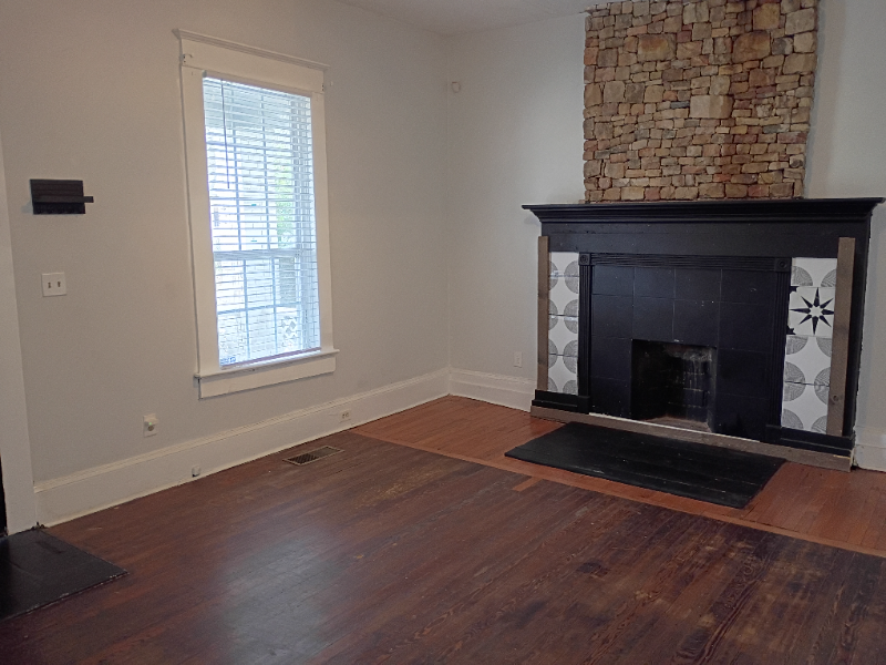 1081 Arlington Ave Sw - Photo 5 of 31