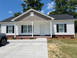 featured image of 521 E 15th St