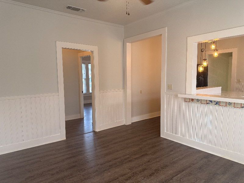 306 W Wallace St - Photo 3 of 15