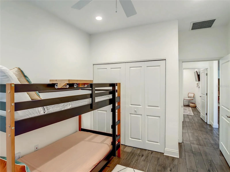 902 8th Ave Nw - Photo 7 of 14