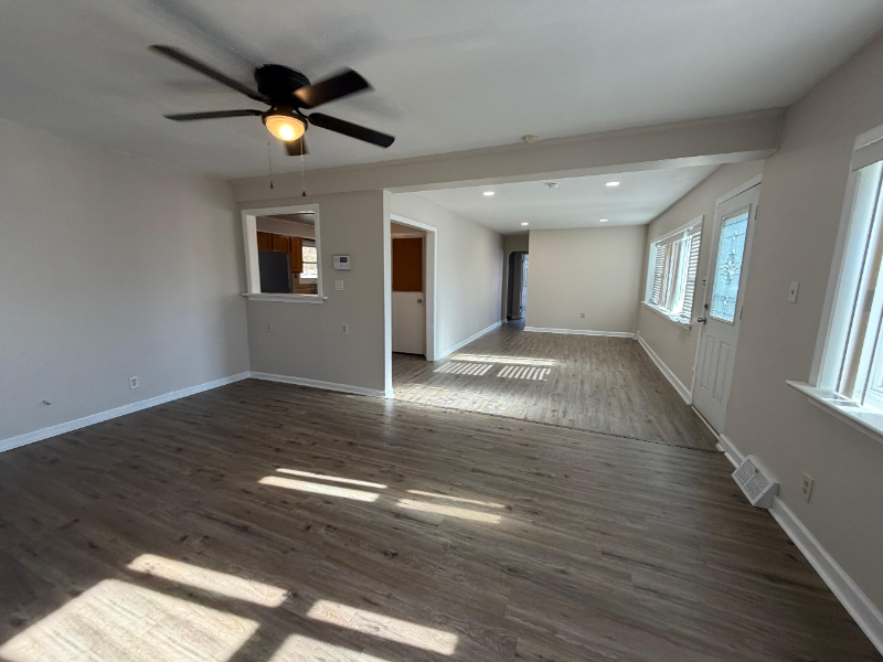 111 Gunning Bedford Dr - Photo 4 of 11