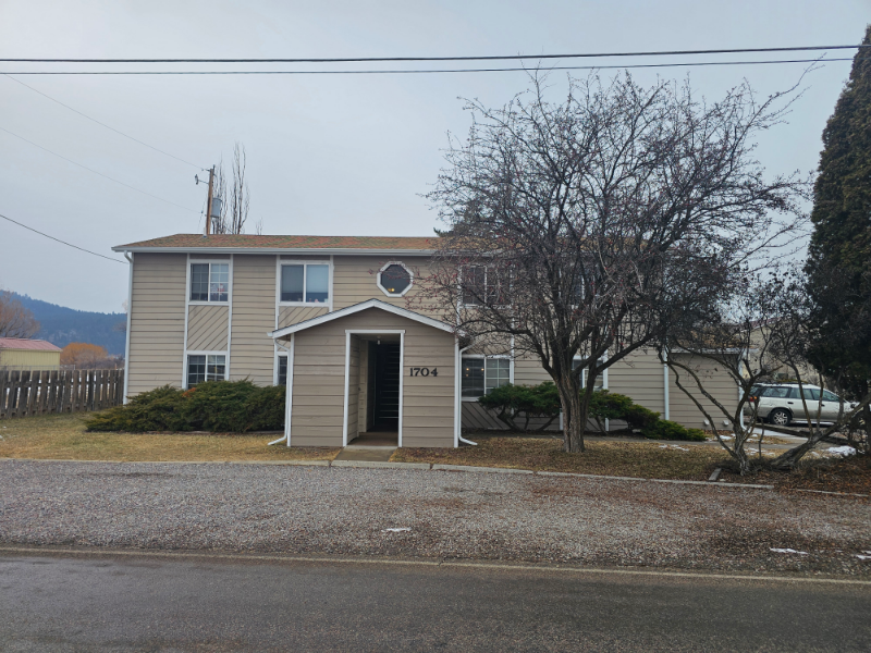 1704 1st Ave W #C - Photo 3 of 15