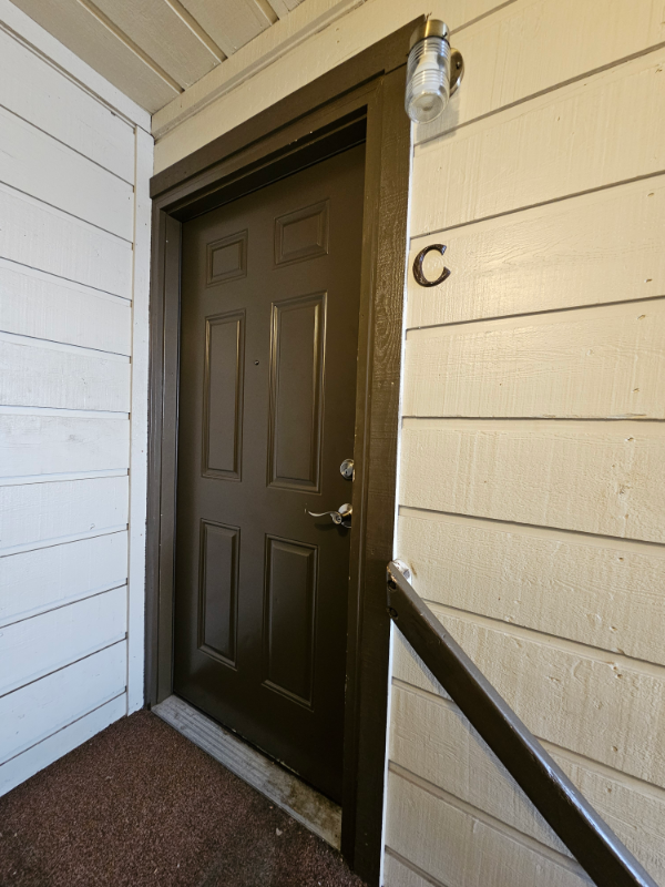 1704 1st Ave W #C - Photo 4 of 15