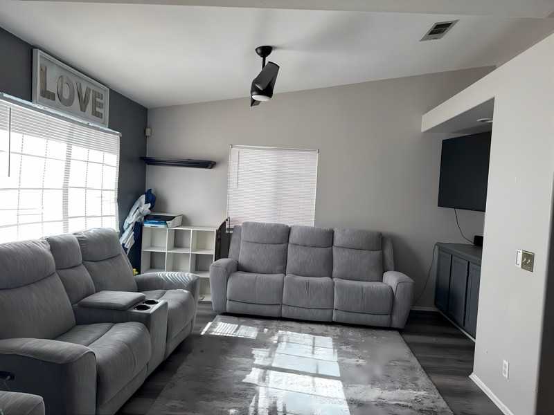 9302 Sierra Vista Cir - Photo 4 of 12