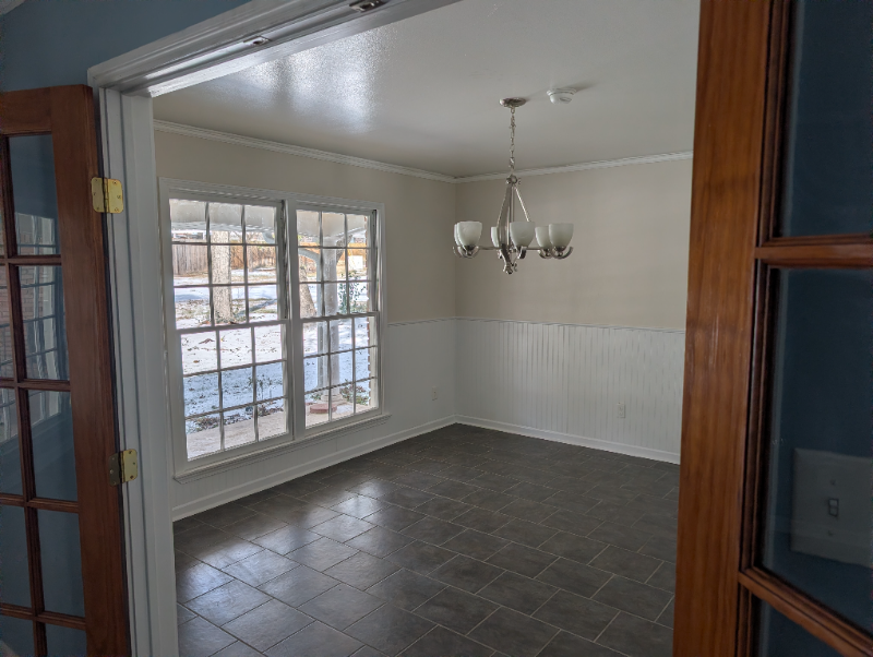 3001 El Camino Dr - Photo 4 of 20