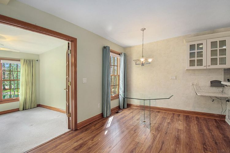 1527 Pine Top Trce - Photo 7 of 11