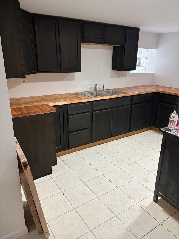 7744 S Clyde Ave - Photo 6 of 7