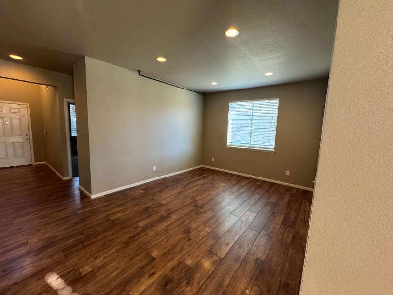 6559 Tombstone Ridge Rd - Photo 6 of 20