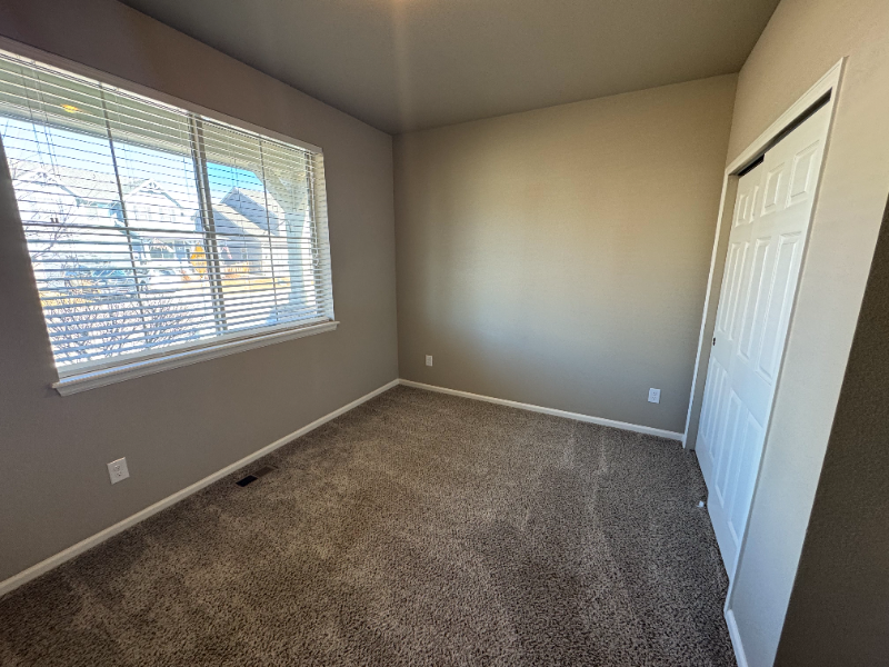 6559 Tombstone Ridge Rd - Photo 7 of 20