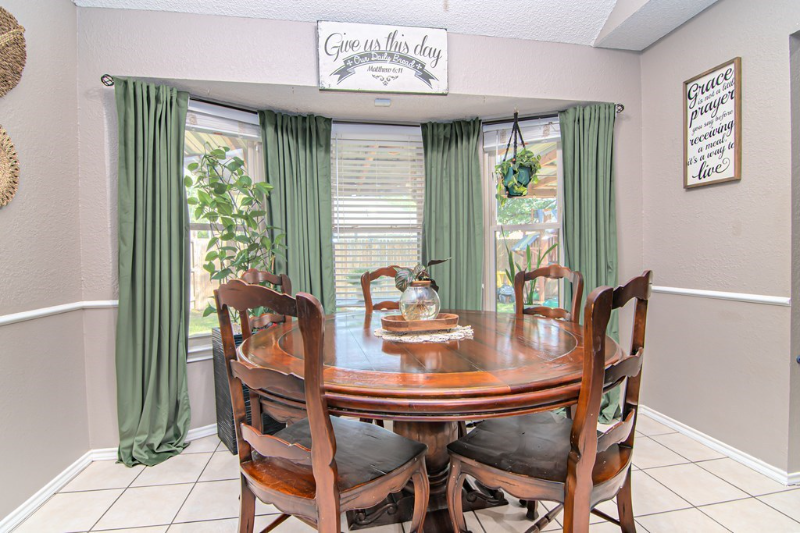 4507 Saint Andrews Dr - Photo 3 of 9