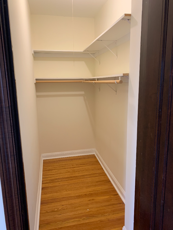 145 Chatsworth St S #303 - Photo 3 of 16