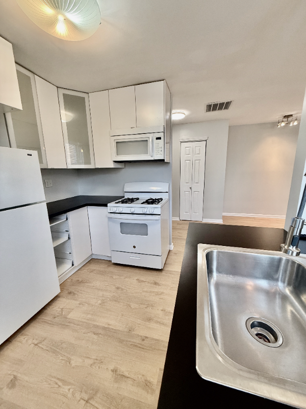 2602 E Lehigh Ave #3 - Photo 4 of 18