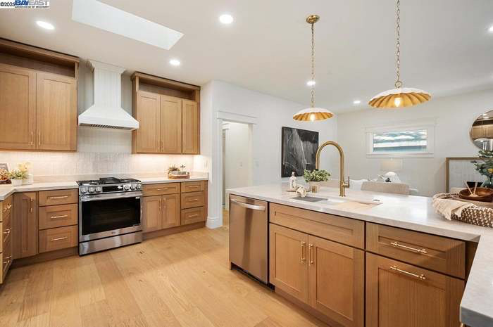 4374 1st St - Photo 5 of 19