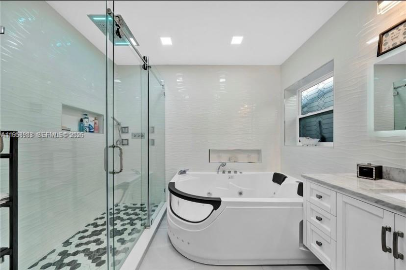 13721 Sw 19th Ter - Photo 6 of 14