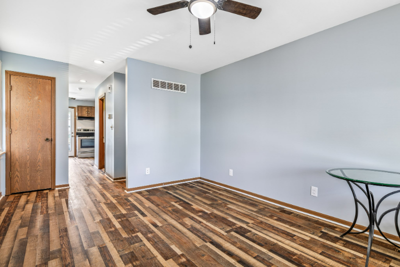 394 Orient Ave - Photo 2 of 17