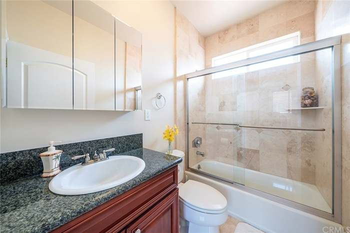 4015 W 133rd St - Photo 7 of 10