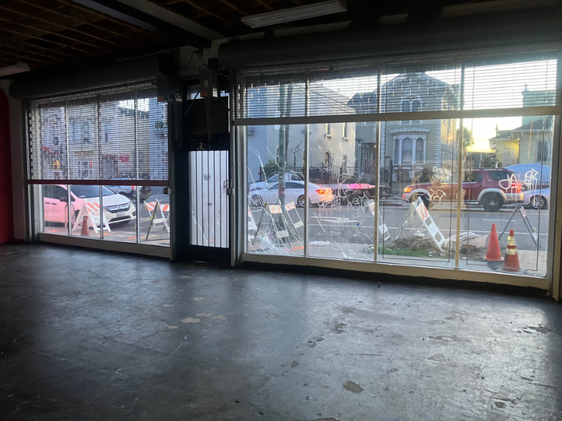 1224 International Blvd - Photo 2 of 9