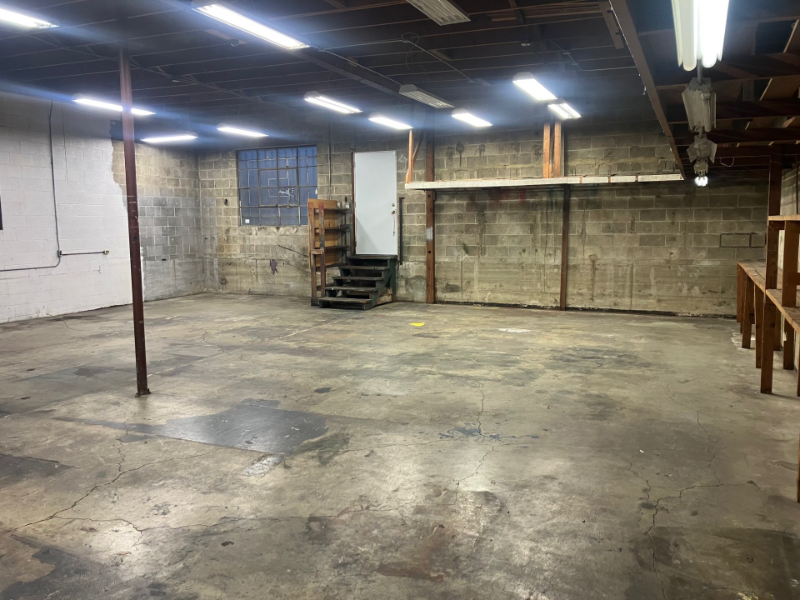 1224 International Blvd - Photo 4 of 9