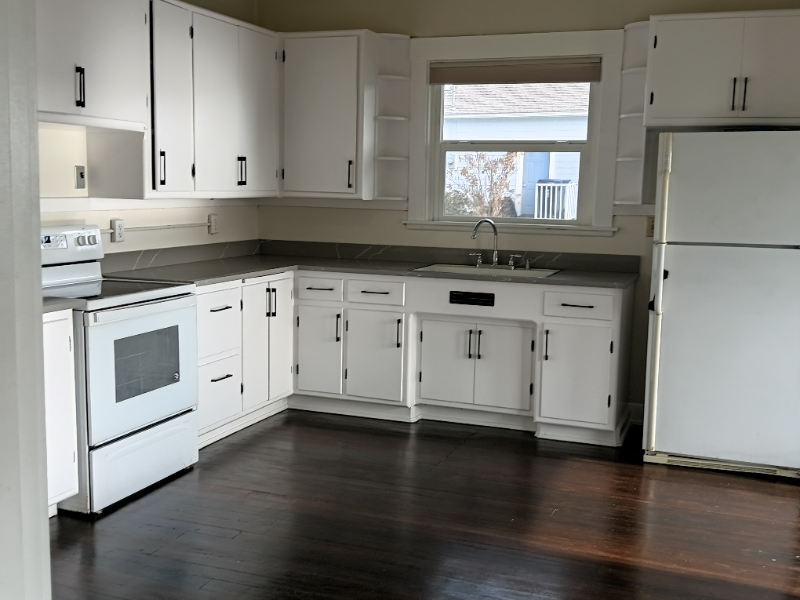 2322 S 25th St - Photo 6 of 20