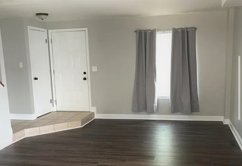 1201 Capital St - Photo 5 of 9