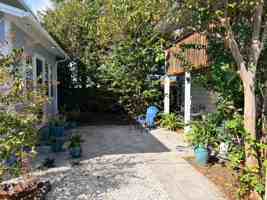 featured image of 2745 2nd Ave S #6