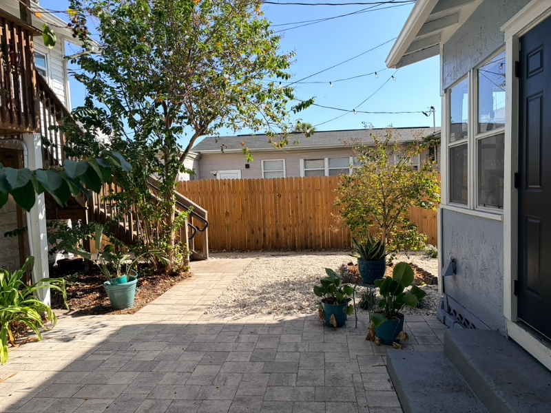 2745 2nd Ave S #6 - Photo 3 of 11