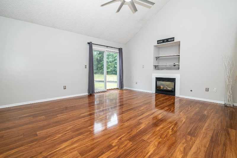 1562 Sargas St - Photo 2 of 20