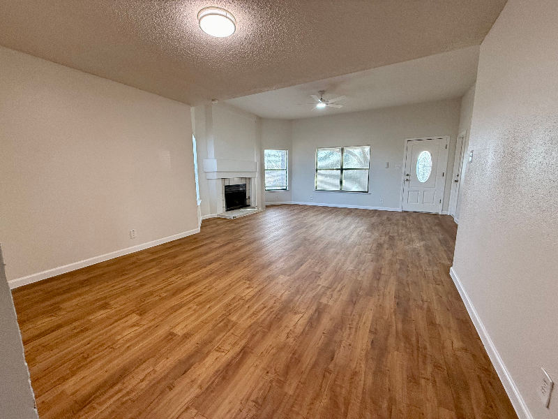 8519 Ridge Garden Dr - Photo 4 of 20