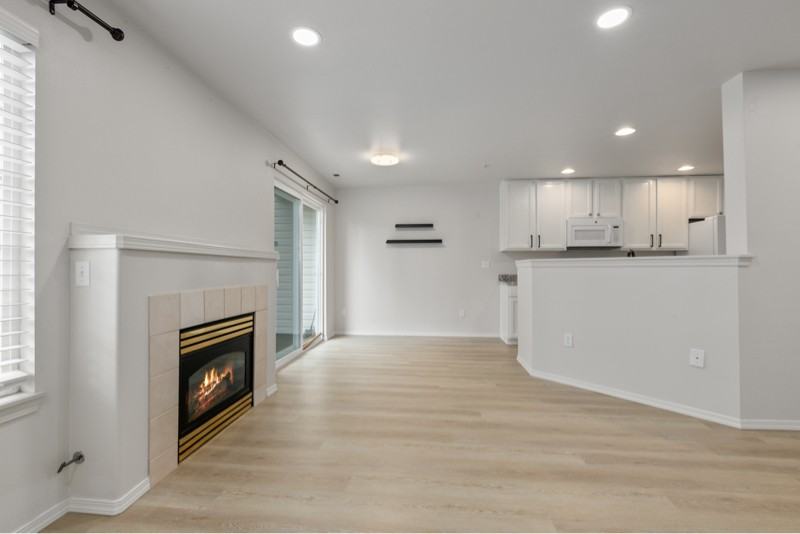 4802 Nassau Ave Ne #182 - Photo 6 of 23