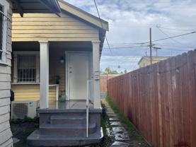 1625 1/2 W 55th St - Photo 1 of 1