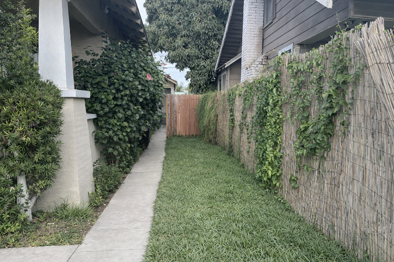 1625 1/2 W 55th St #1625-1-2 - Photo 2 of 20