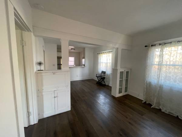 1625 1/2 W 55th St #1625-1-2 - Photo 5 of 20