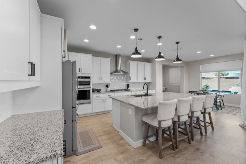 19532 W Marshall Ave - Photo 4 of 20